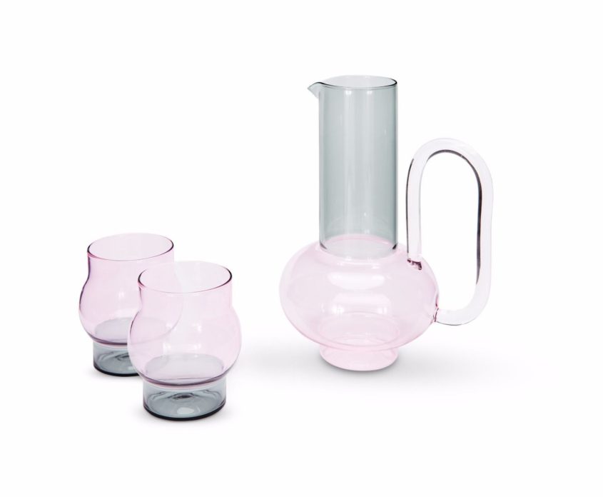 bump_water_jug_small_glasses_1