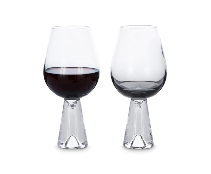 Tank Wine Glasses Black Filled